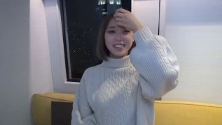 尿道口下边垂着一块肉为了操黑鲍鱼不惜拿自己老婆跟黑人换妻！【完整版65分钟已上传到简阶】